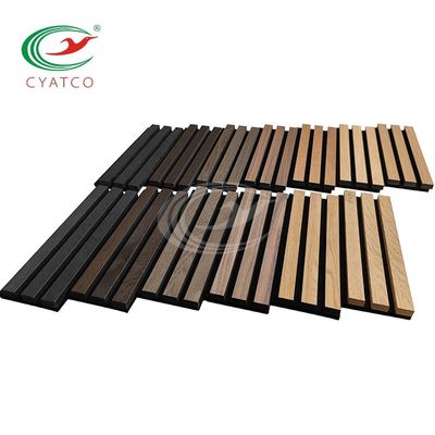 Geluidsabsorptie Levensduur Hout Slat Wall Lineair Plafond Makkelijk te installeren